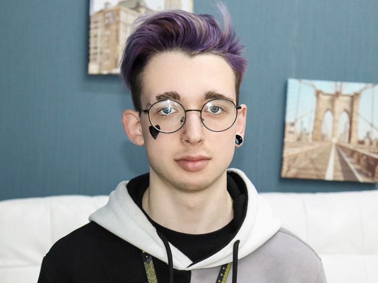 YorkOlsen's profile - Image n°0