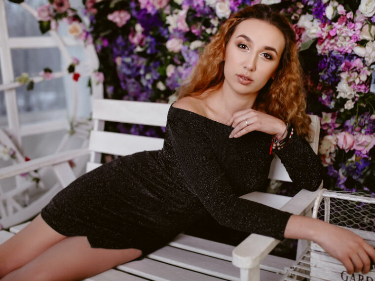 YourCurlyQueen's profile - Image n°0