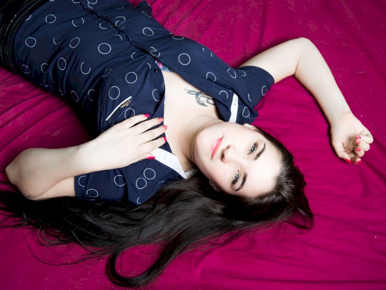 YourHoneyMoon's profile - Image n°0