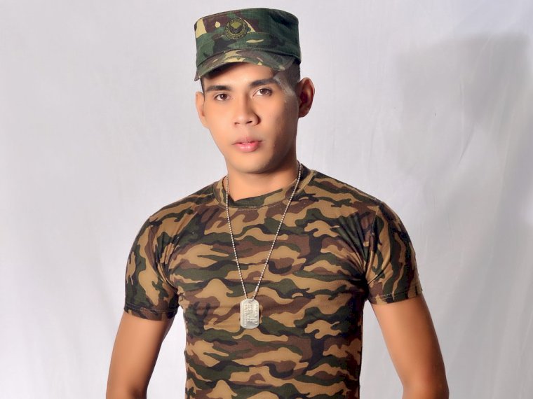 yoursoldierboi's profile - Image n°0