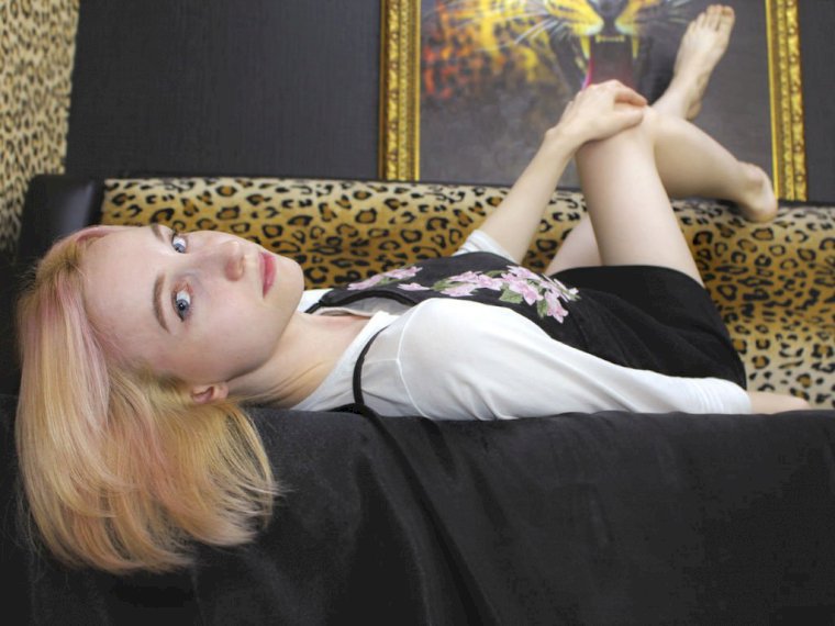 YummyBlondyPie's profile - Image n°1