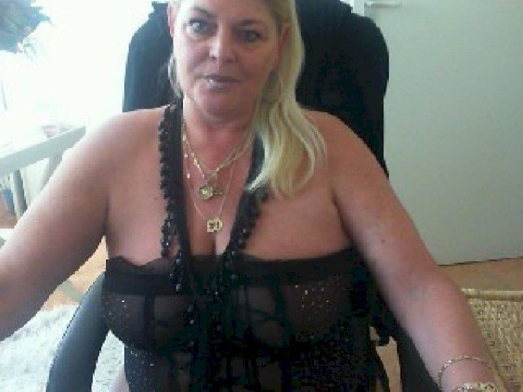 Yvonnehot's profile - Image n°0
