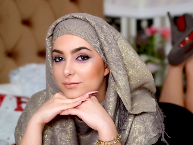 ZarahMuslim's profile - Image n°4