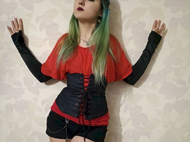 ZhenyaLove's profile - Image n°0