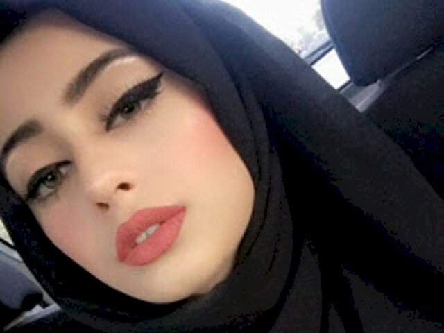 ZairaMuslim's profile - Image n°1
