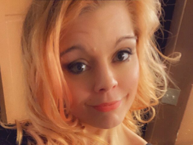 Zoey's profile - Image n°2