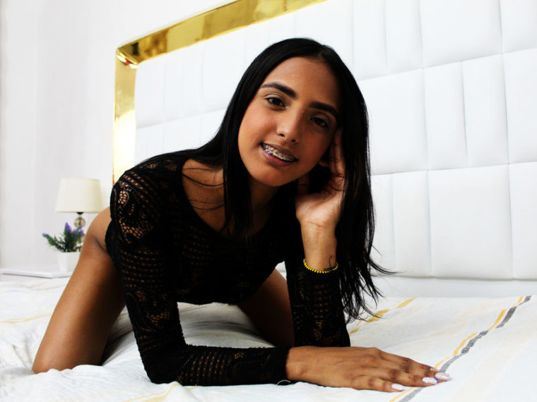 ZamaraHarper's profile - Image n°0
