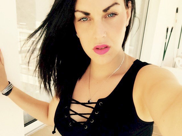 zaralina's profile - Image n°1