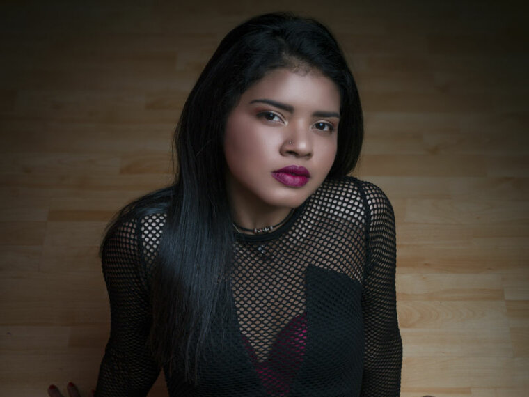 zarasandoval's profile - Image n°0