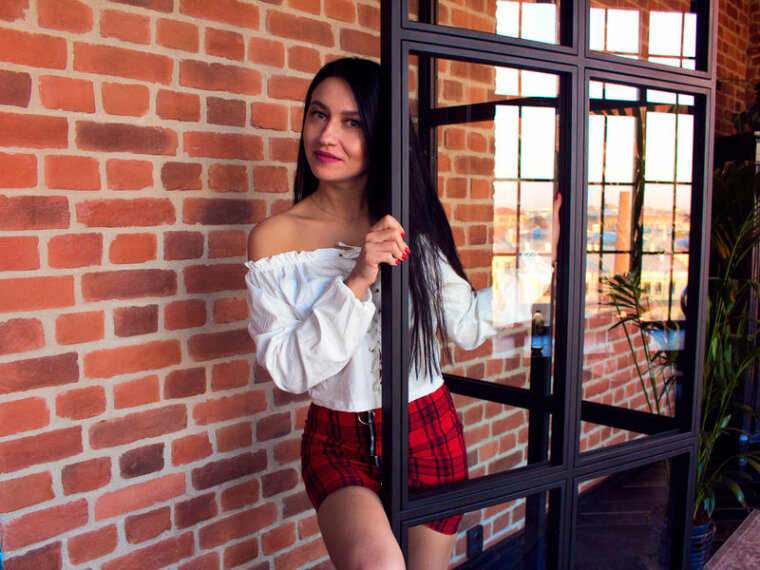 ZarinaJoy's profile - Image n°0