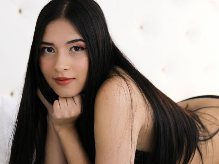 ZayraLeen's profile - Image n°0