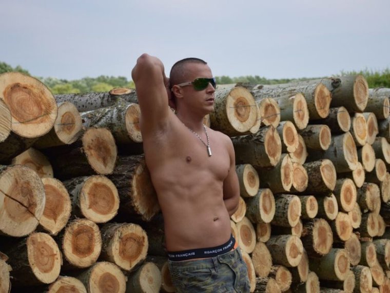 Zeeus's profile - Image n°0
