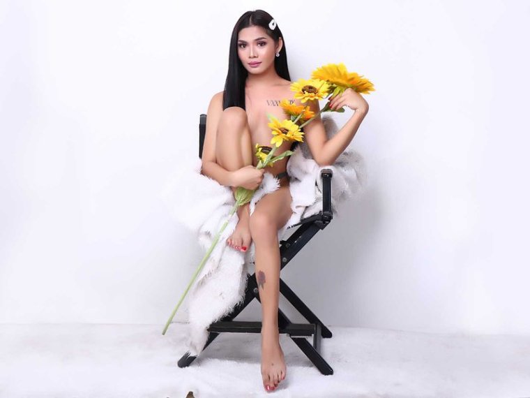 ZhaviaHale's profile - Image n°1