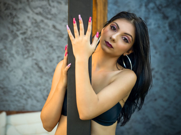 ZoeyLewis's profile - Image n°0