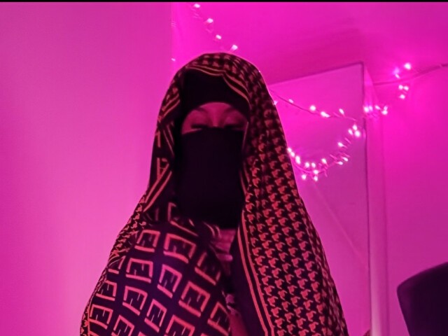 zahorska's profile - Image n°1