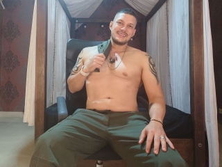 300bobbysexy300's Sexcam
