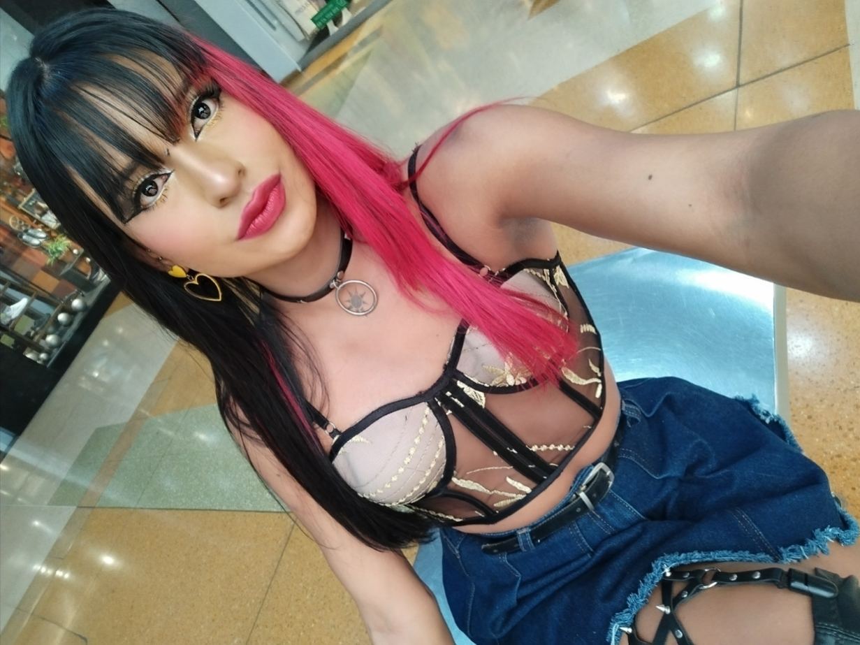 31nefertitiqueen's profile - Image n°2