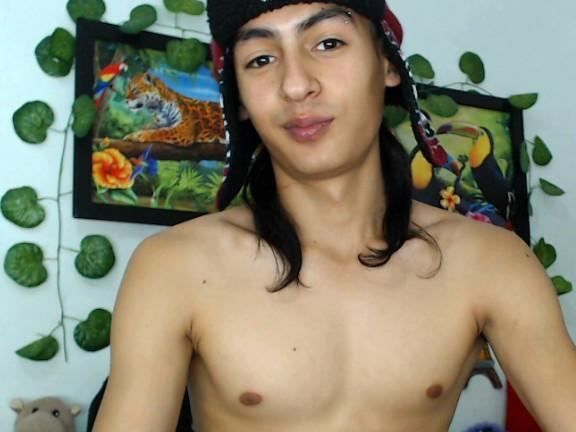 Alexander22's profile - Image n°3
