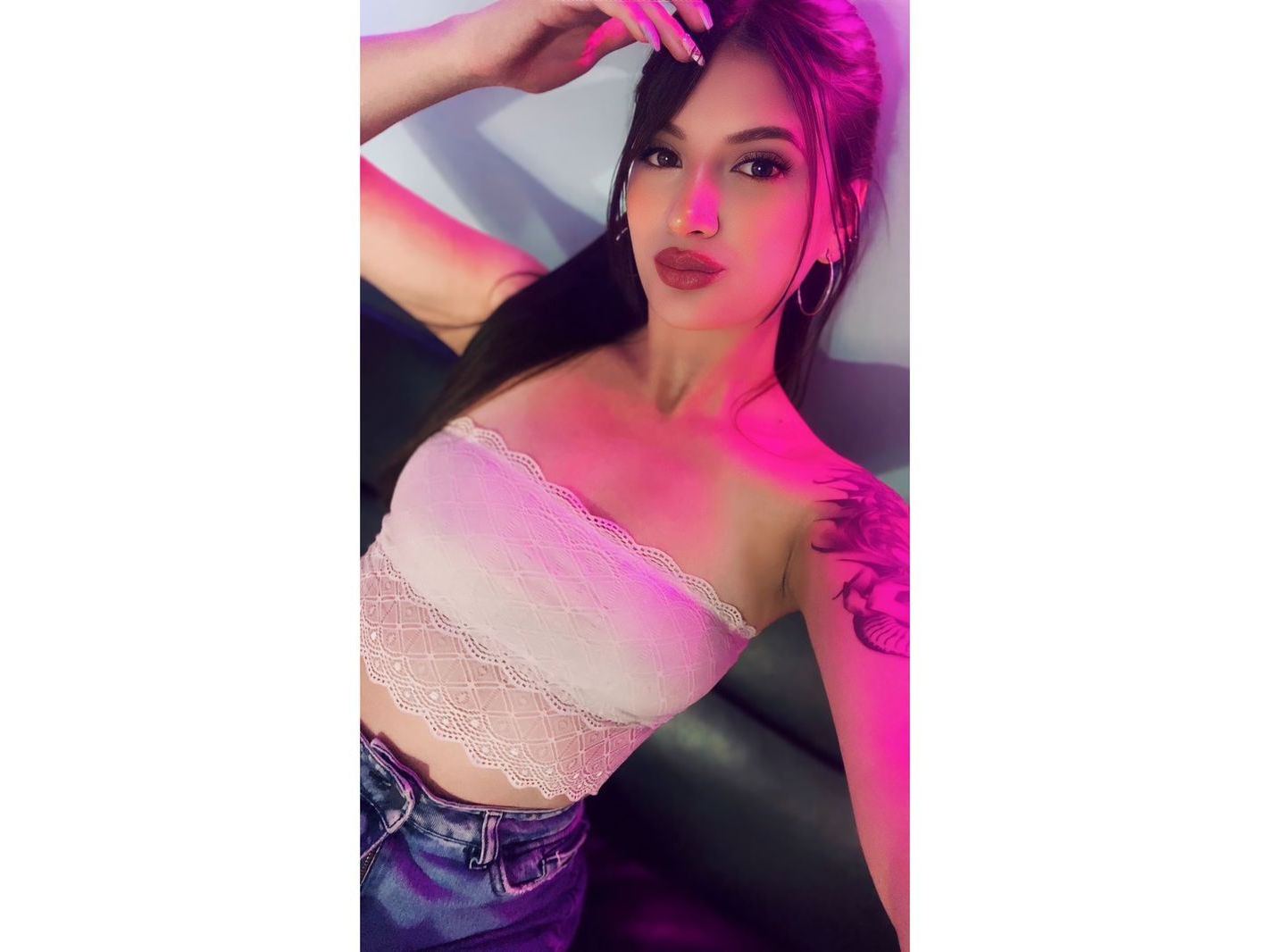Abril_Foxxx_Squirt's profile - Image n°3