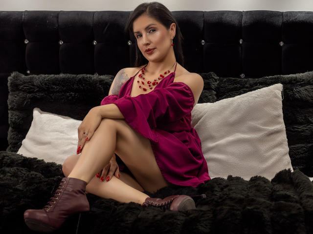 Adafield's profile - Image n°1