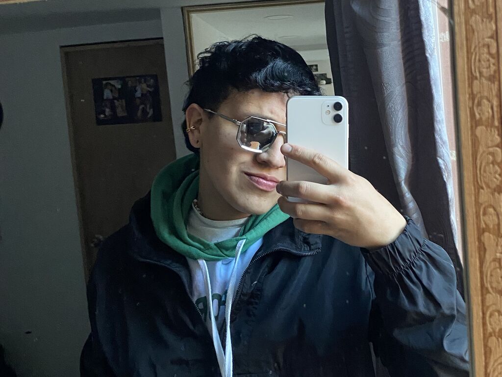 Adanbru's profile - Image n°1
