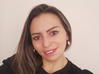 Webcam sex with Adara_89