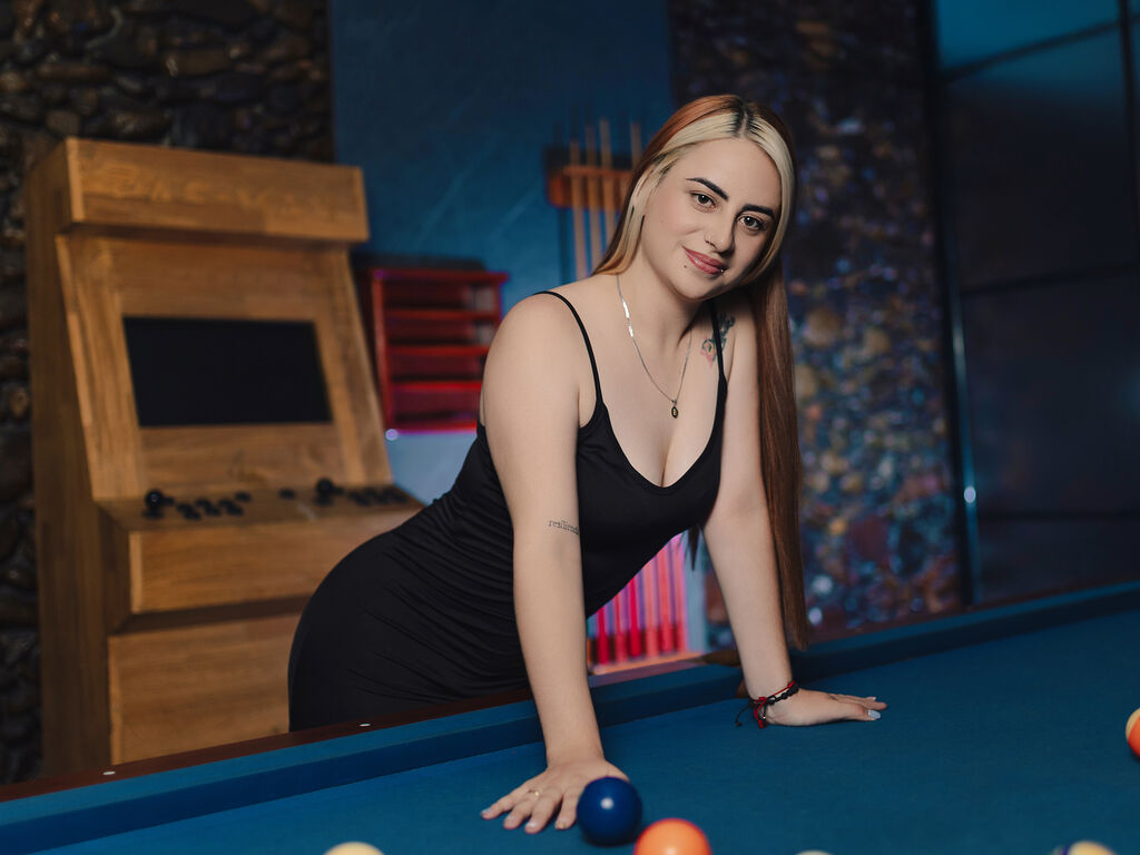 Adarasky's profiel - Afbeelding n°1