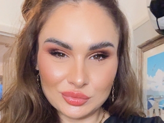 Sexcam Porn von Adelahotwhite