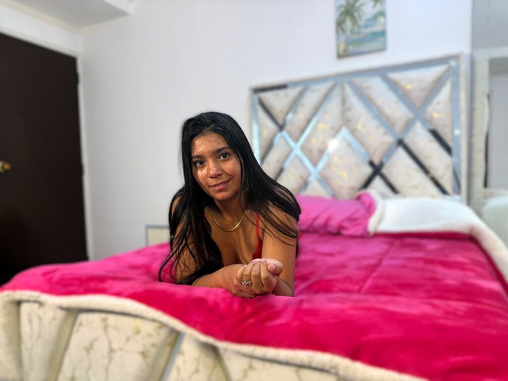 Adeleemoreti's profile - Image n°1