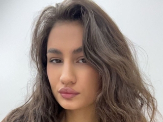 Sexo por webcam con Adelelane