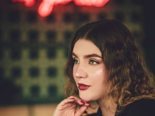 Webcam sex con Adelelee