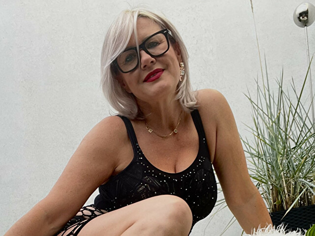 AdeleMILF's profiel - Afbeelding n°24