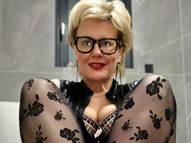 AdeleMILF's profiel - Afbeelding n°60