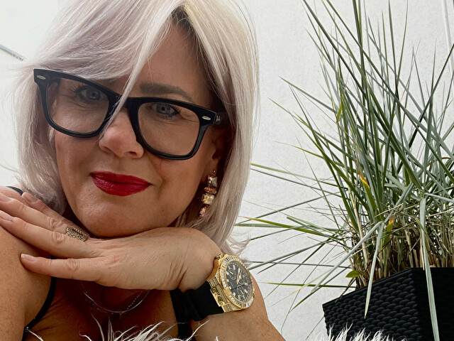 AdeleMILF's profiel - Afbeelding n°42