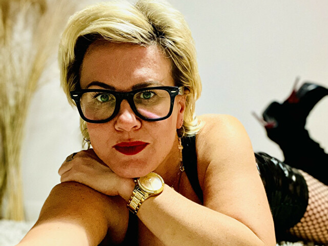 AdeleMILF's profiel - Afbeelding n°64