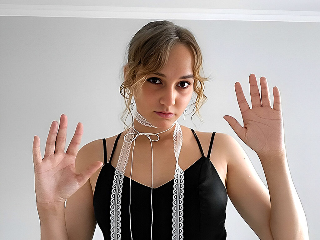 Adelemoone's profile - Image n°1