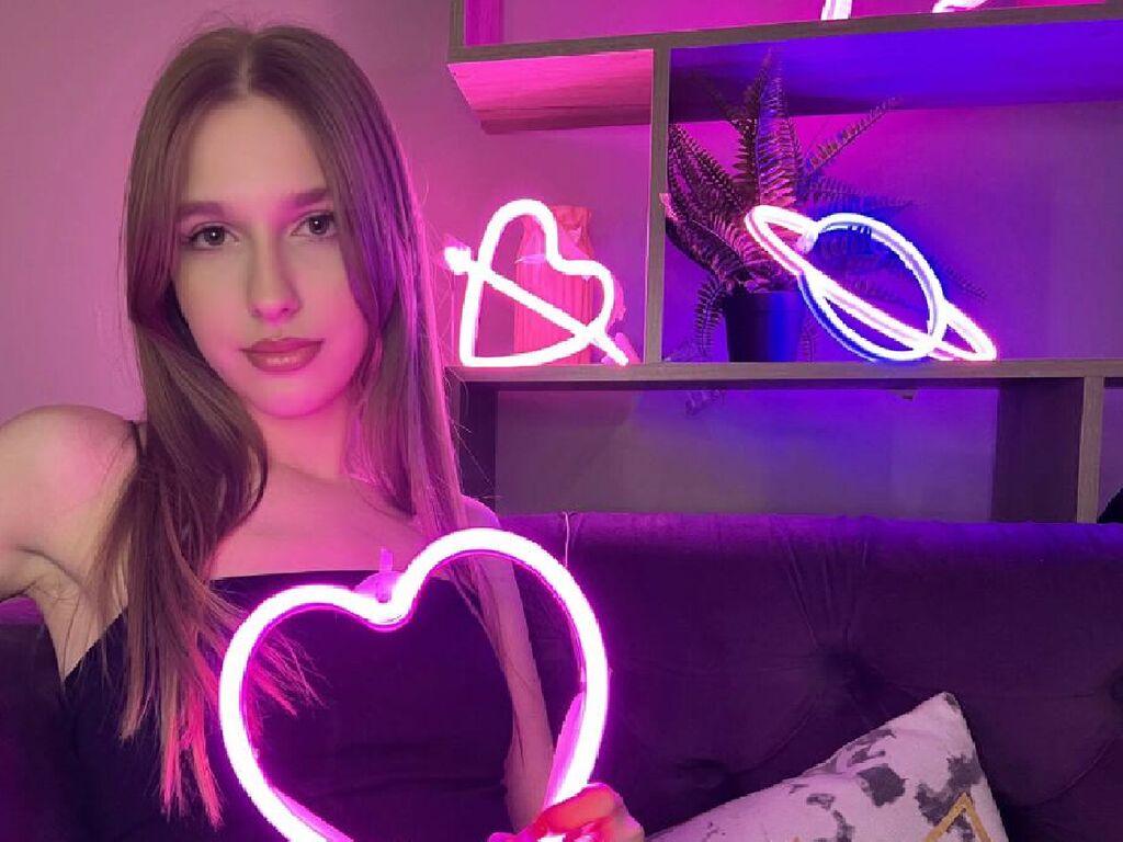 Adeleowen's profile - Image n°0