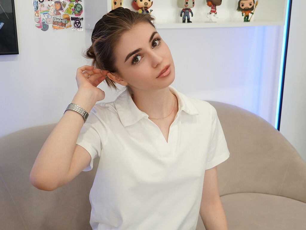 Adelesaun's profile - Image n°0