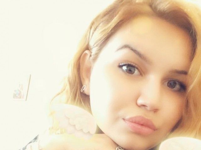 adeline's profile - Image n°0
