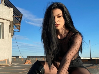 Sexo por webcam con Adelineallure