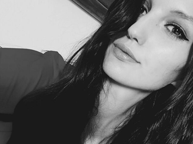 Adelinecam's profile - Image n°0