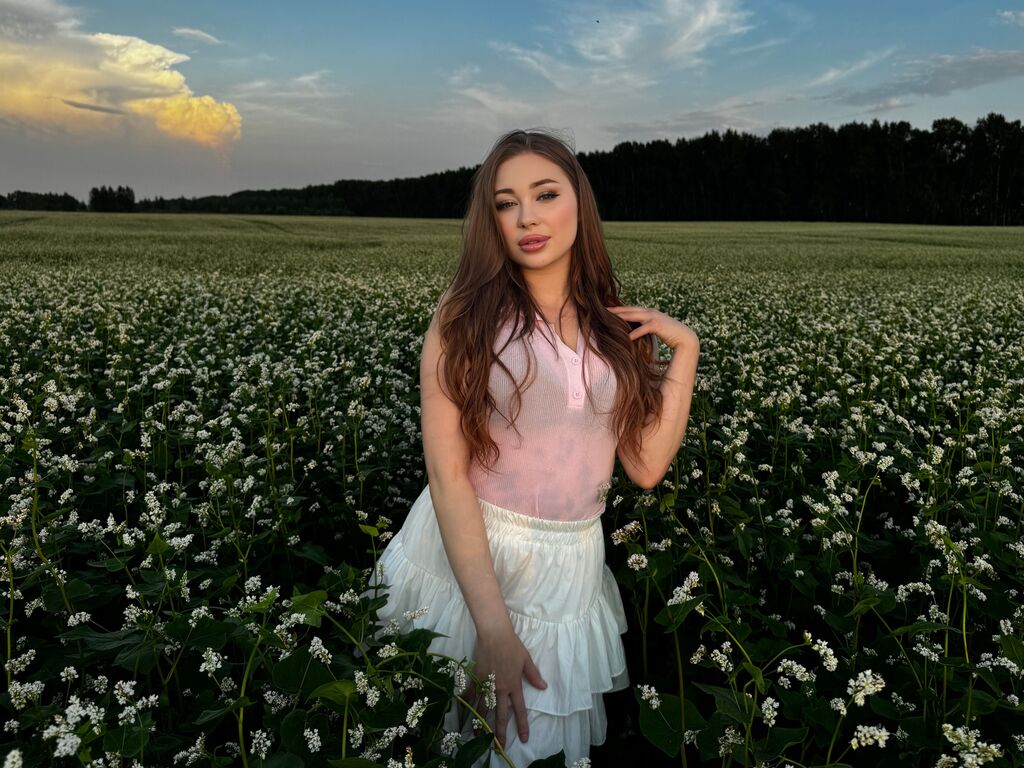 Adelineflores's profile - Image n°1