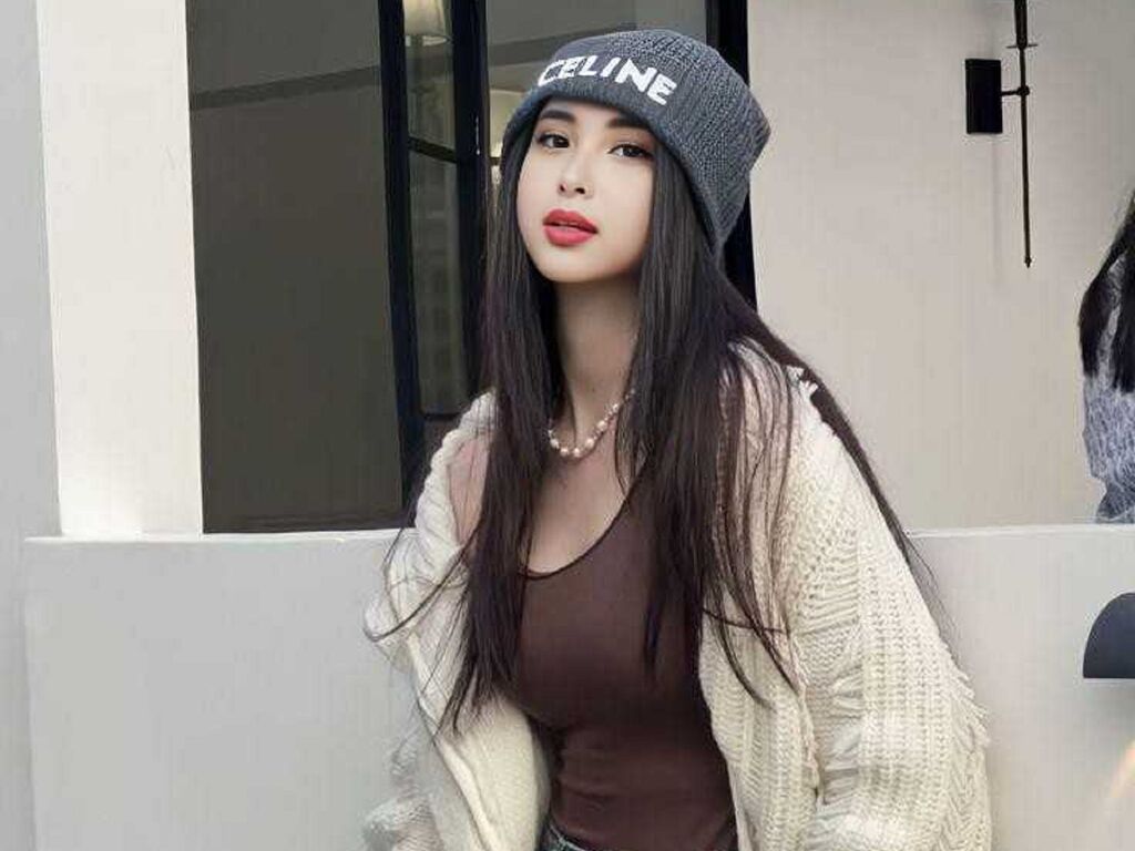 Adelinevolner's profile - Image n°0