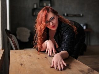 Webcam sex met Adelle_Goddess