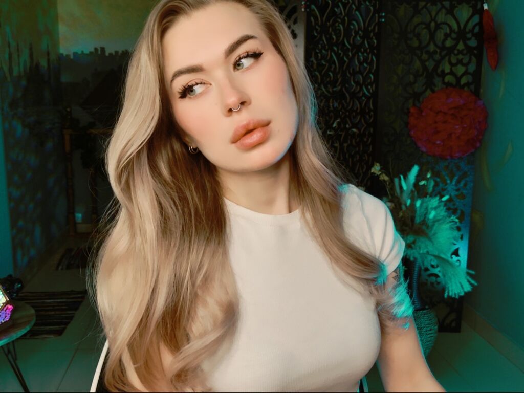 Adelloys's profile - Image n°2