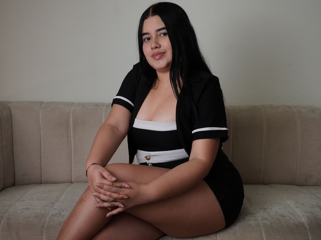 Adharabutler's profile - Image n°1