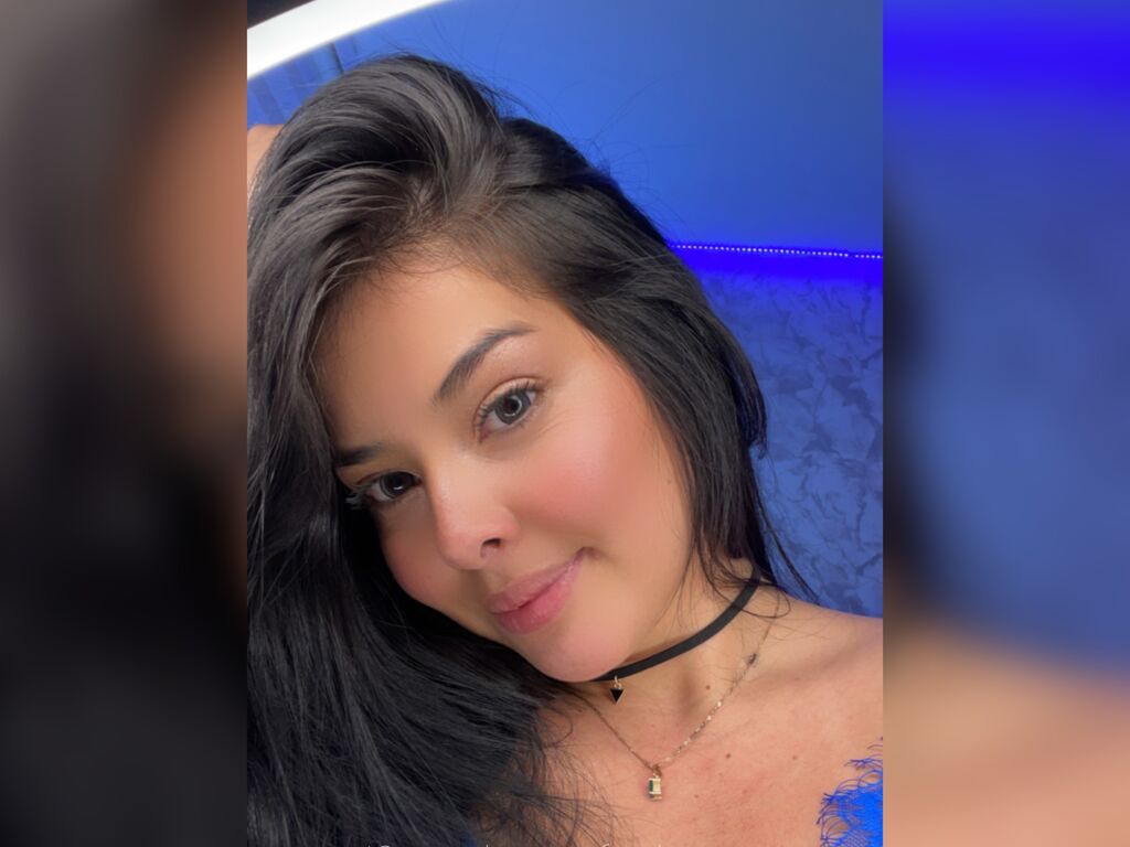 Adriananichols's profile - Image n°0