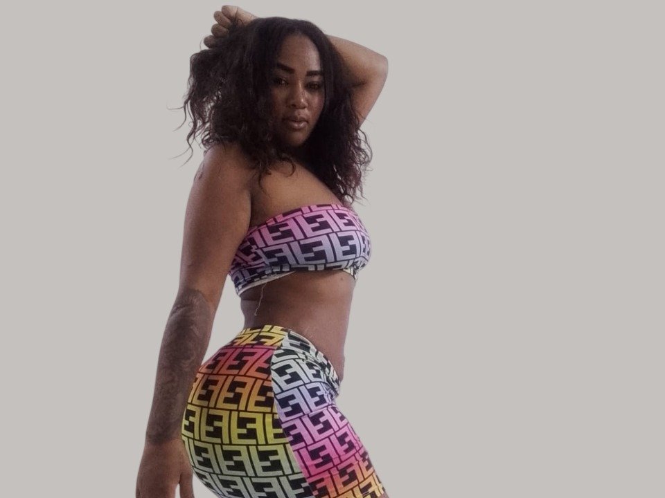 Adrianavegga's profile - Image n°1