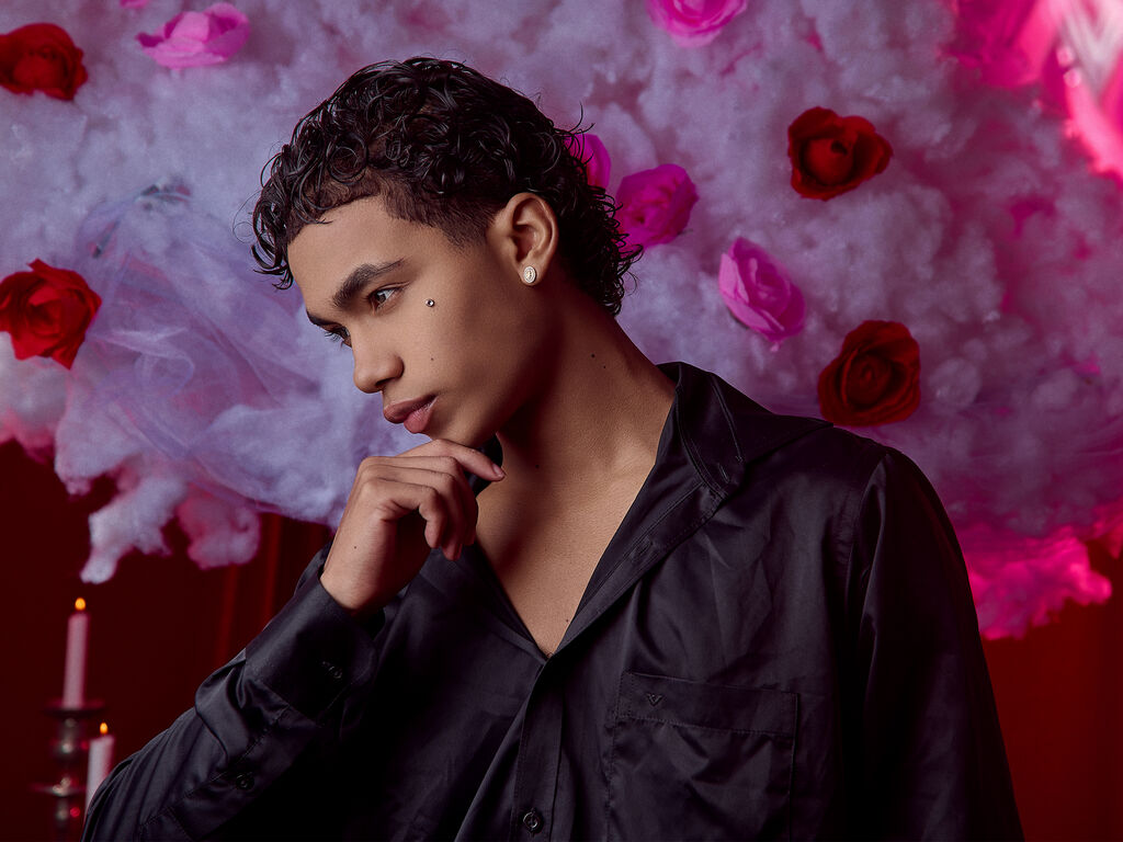 Adrianblak's profile - Image n°1