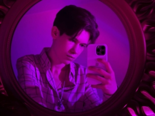 Sexo por webcam con Adrianblus